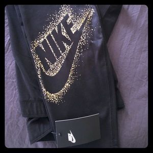NIKE WOMENS LEGGINGS PURCHASED ON NIKE.COM